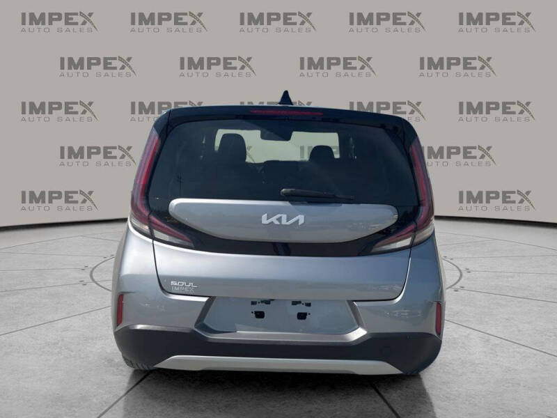 2024 Kia Soul LX