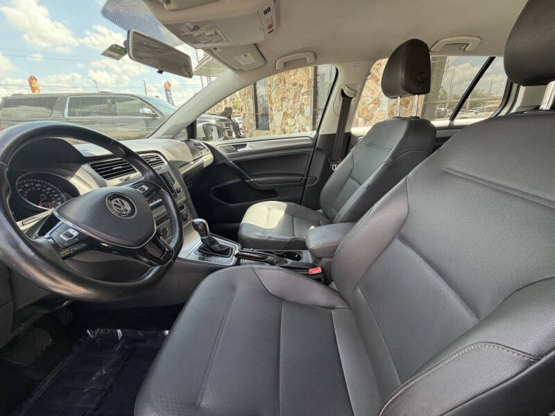 2015 Volkswagen Golf TSI S