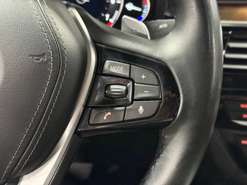 2019 BMW 5 Series 530i xDrive