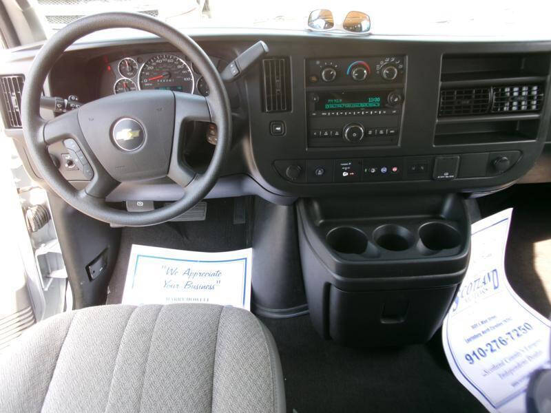 2025 Chevrolet Express LT 3500