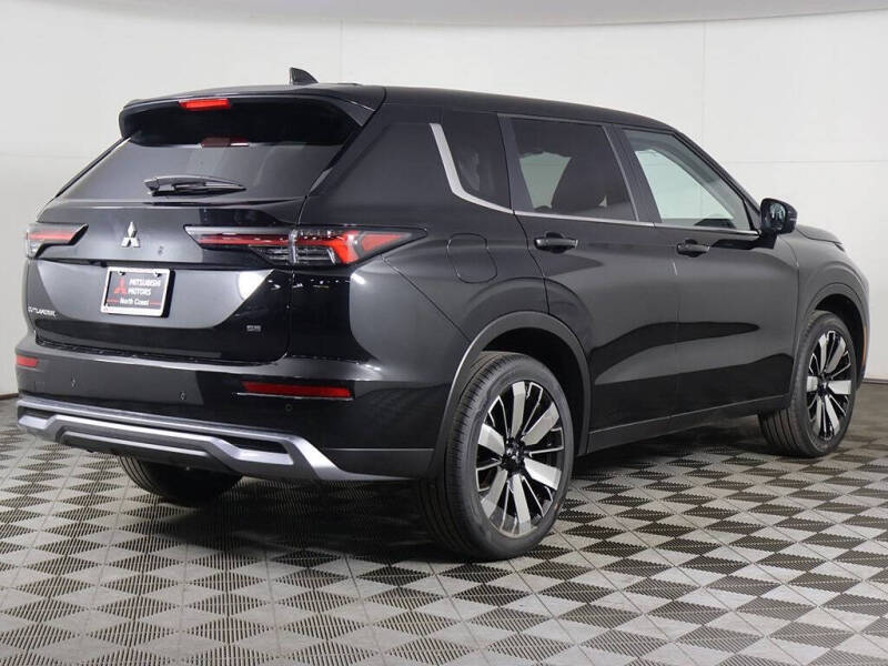 2026 Mitsubishi Outlander SE