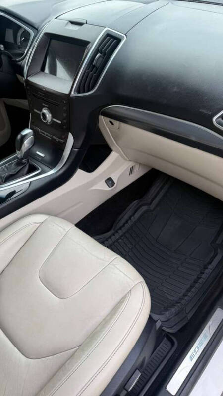 2017 Ford Edge Titanium