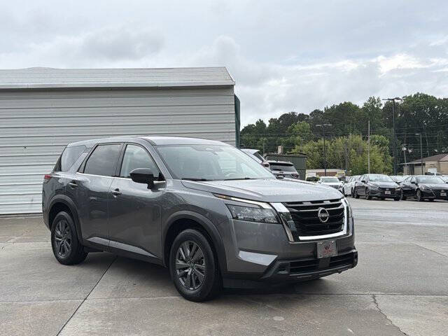 2023 Nissan Pathfinder S