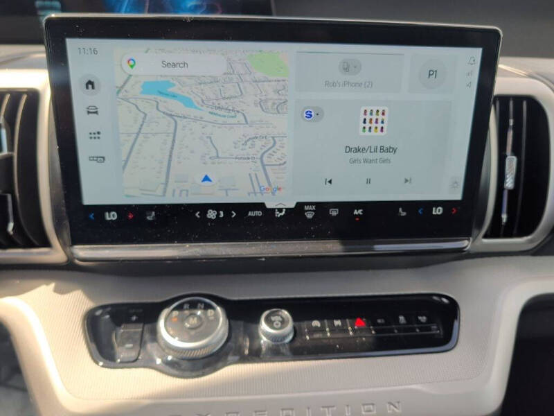 2025 Ford Expedition MAX Active