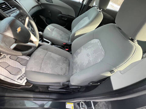 2016 Chevrolet Sonic LS Auto