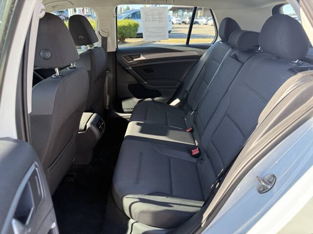 2019 Volkswagen e-Golf SE