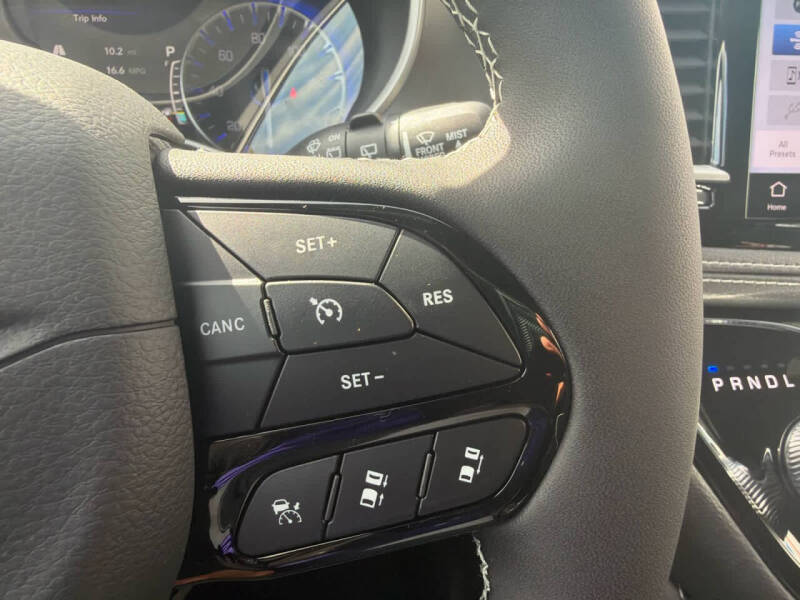 2027 Chrysler Pacifica Limited