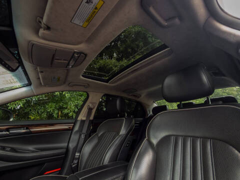 2018 Genesis G90