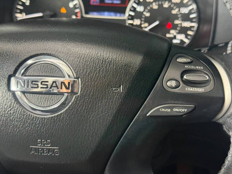 2017 Nissan Pathfinder S