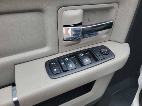 2012 RAM 1500 SLT