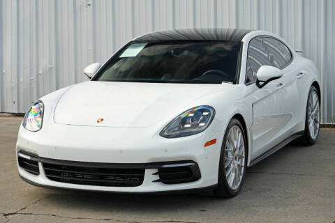 2018 Porsche Panamera 4