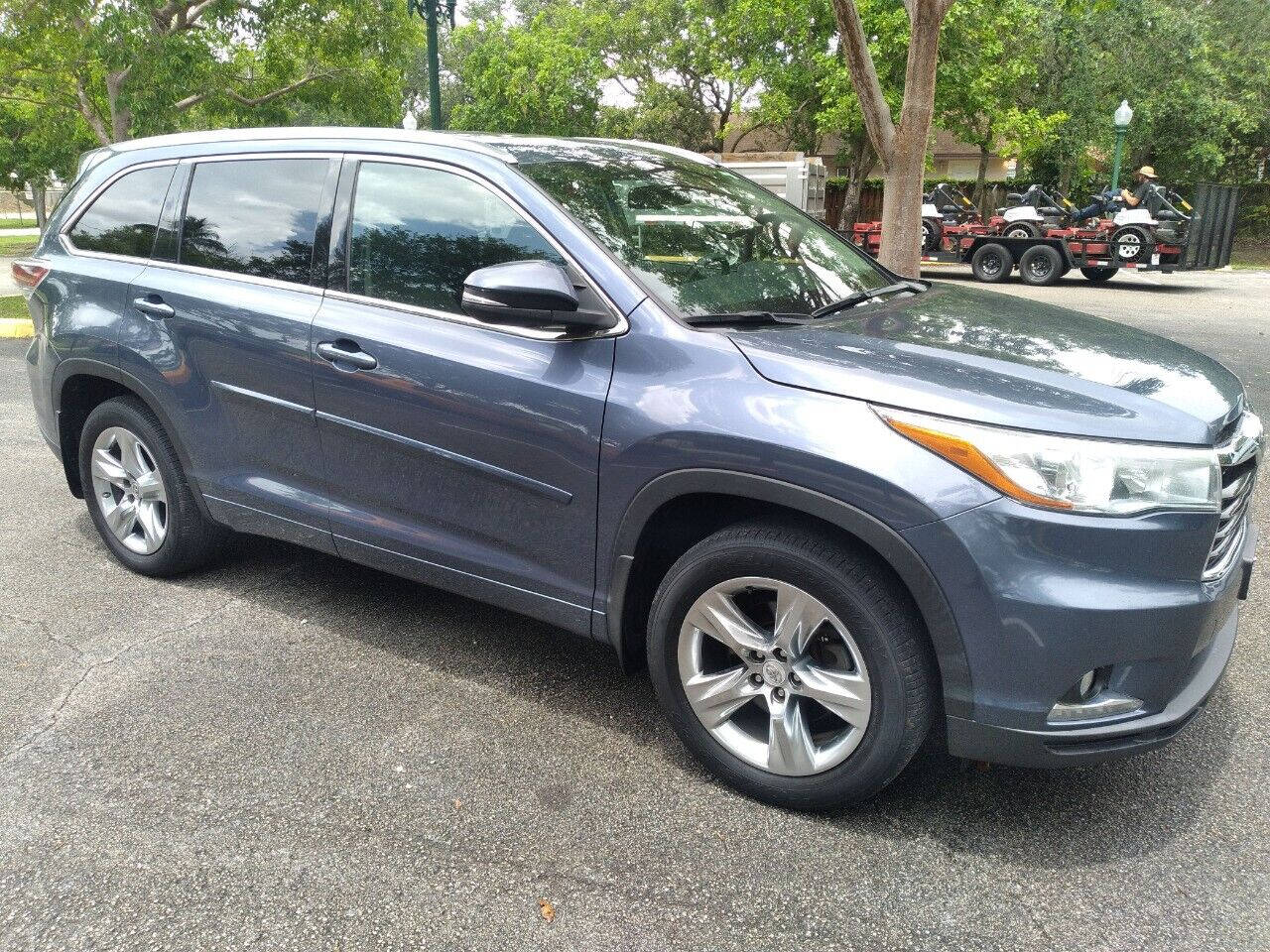 2014 Toyota Highlander  - $25,999