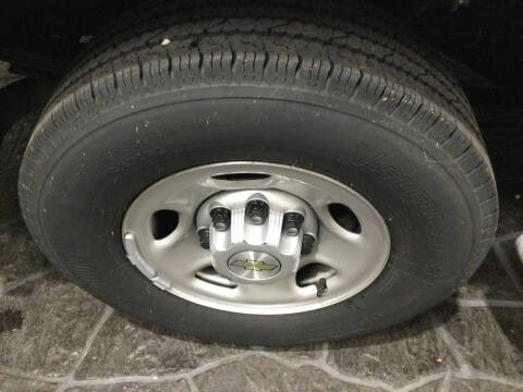 2023 Chevrolet Express 2500