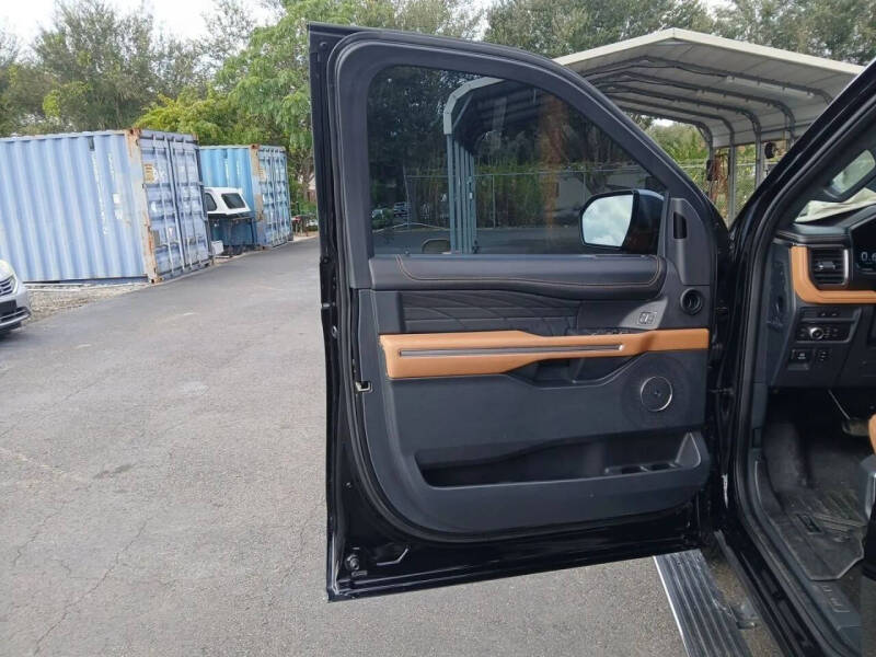 2022 Ford Expedition MAX Platinum