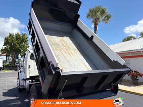 2018 Freightliner M2 106