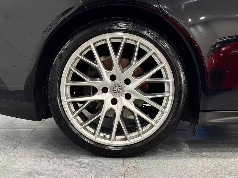 2018 Porsche Panamera