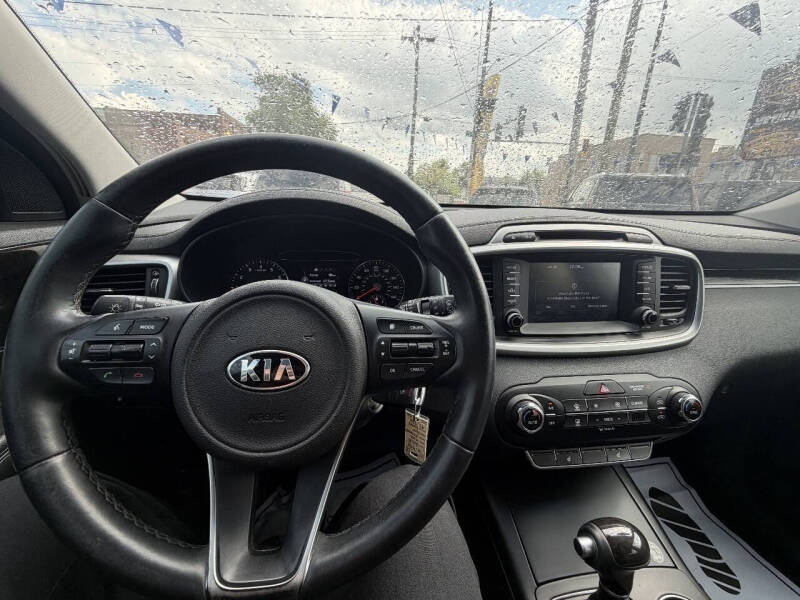 2018 Kia Sorento LX
