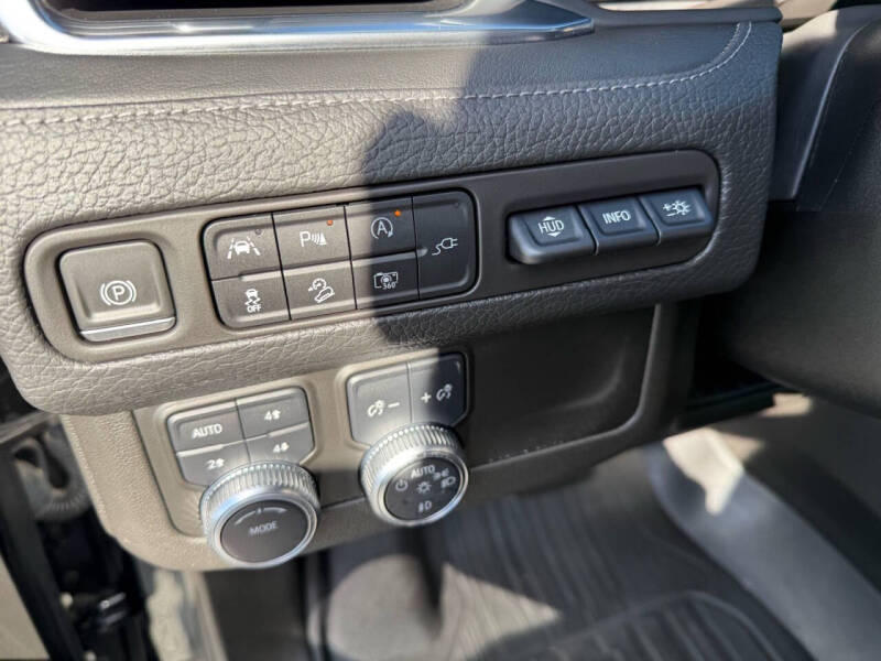 2022 GMC Yukon XL Denali