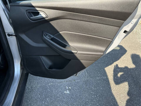 2017 Ford Focus SE