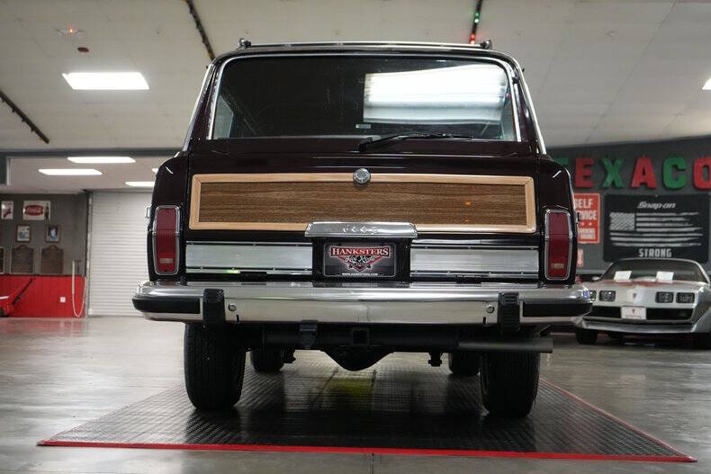 1991 Jeep Grand Wagoneer