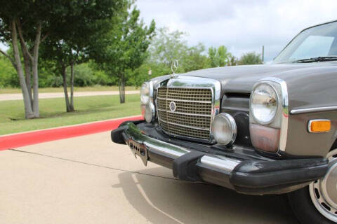 1976 Mercedes-Benz 300-Class