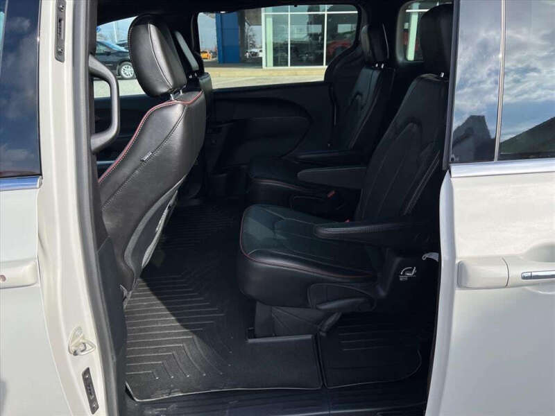 2020 Chrysler Pacifica Limited 35th Anniversary