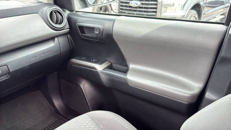 2022 Toyota Tacoma SR5 V6