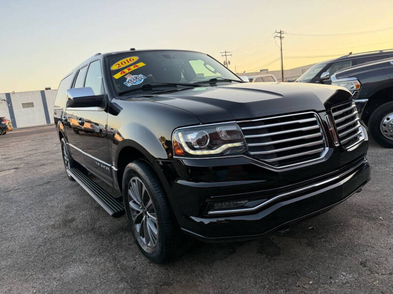 2016 Lincoln Navigator Select photo 41