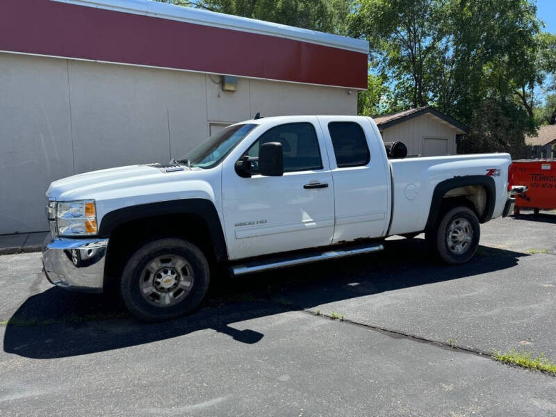 2009 Chevrolet Silverado 2500HD for sale at Dealswithwheels in Hastings MN