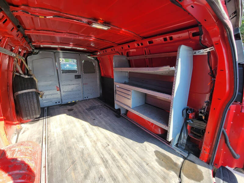2014 GMC Savana for sale at SAM'S AUTO SALES in Chicago IL