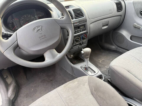 2005 Hyundai Accent GLS