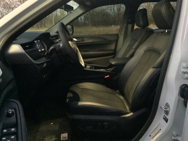 2025 Jeep Grand Cherokee L Altitude X