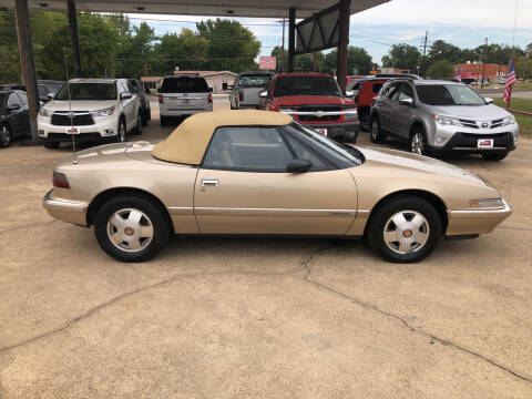 1990 Buick Reatta for sale at BOB SMITH AUTO SALES in Mineola TX