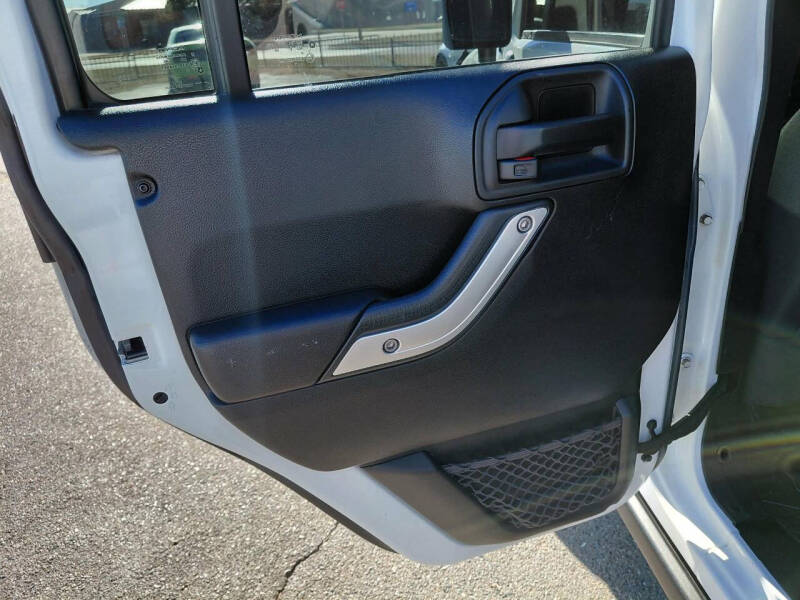 2017 Jeep Wrangler Unlimited Rubicon - Photo 26