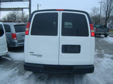 2011 Chevrolet Express LS 3500