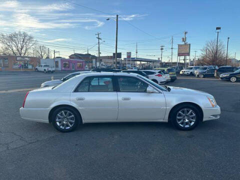 2011 Cadillac DTS Premium Collection