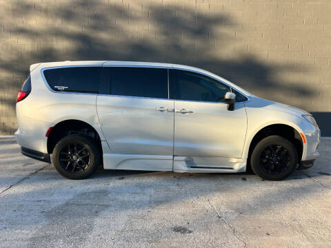 2019 Chrysler Pacifica Touring