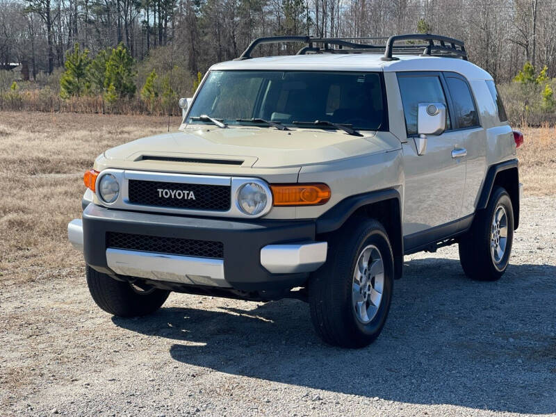 2008 Toyota FJ Cruiser for sale at Powerhouse Auto in Smithfield NC