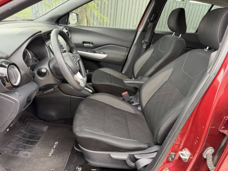 2019 Nissan Kicks SV