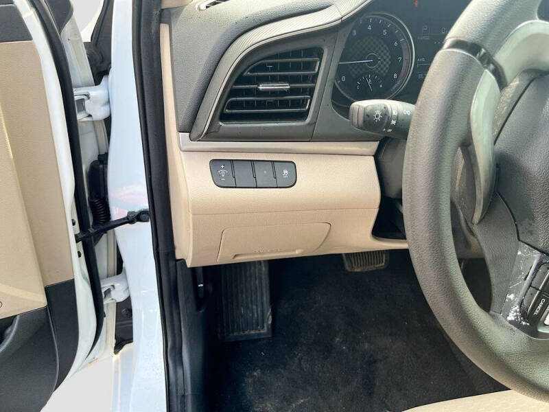 2019 Hyundai Elantra