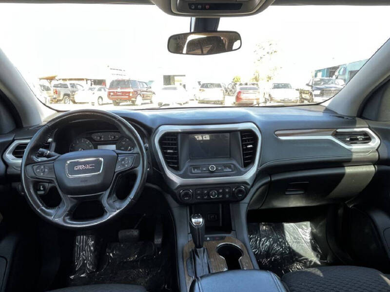 2017 GMC Acadia SLE-1