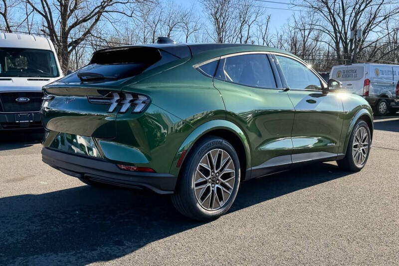 2025 Ford Mustang Mach-E Premium