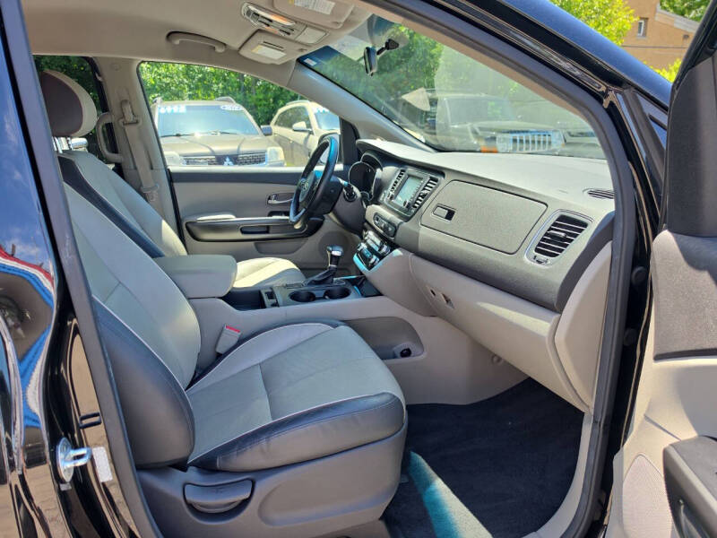 2017 Kia Sedona LX
