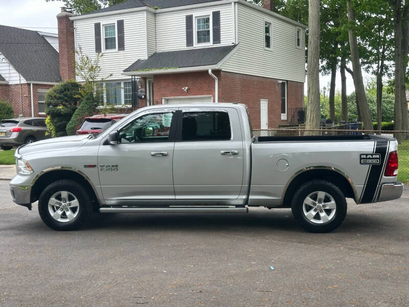 2015 RAM Ram 1500 SLT photo 8