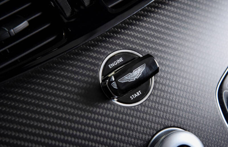 2017 Aston Martin V12 Vantage S Roadster