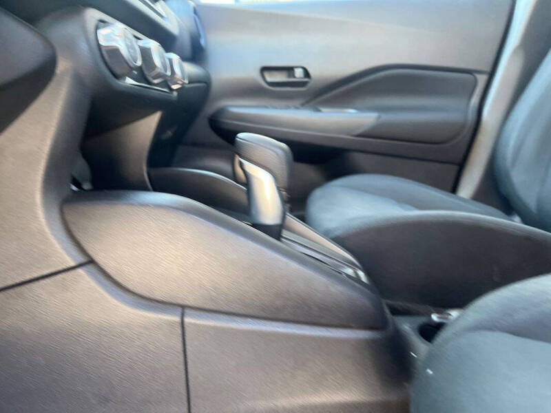 2023 Nissan Kicks S