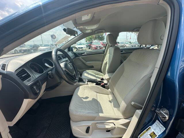 2016 Volkswagen Golf