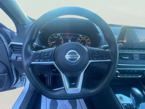 2021 Nissan Altima 2.5 SV