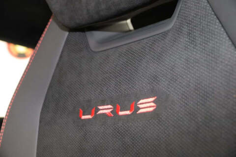 2024 Lamborghini Urus Performante