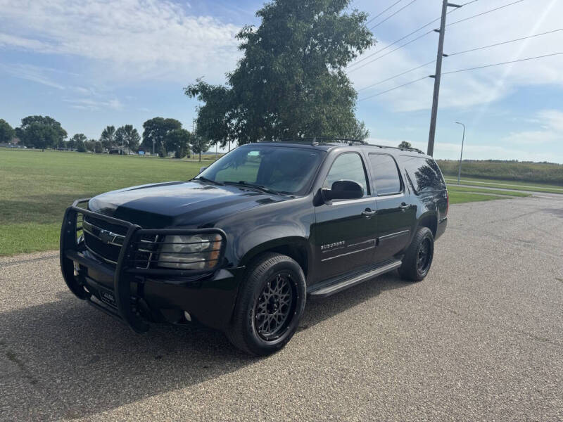 2010 Chevrolet Suburban LT's photo